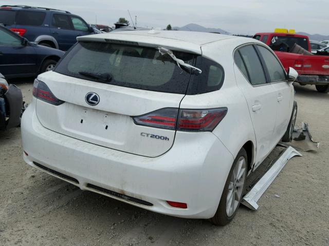 JTHKD5BH8D2150010 - 2013 LEXUS CT 200 WHITE photo 4