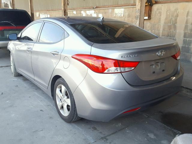 KMHDH4AEXCU308944 - 2012 HYUNDAI ELANTRA GL SILVER photo 3