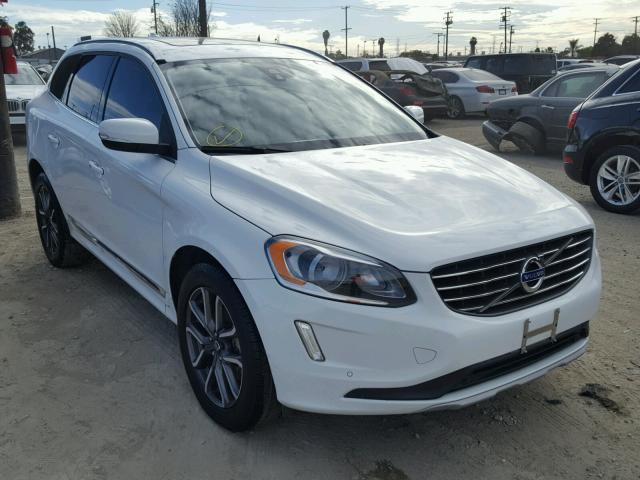 YV440MDK5G2905656 - 2016 VOLVO XC60 T5 WHITE photo 1