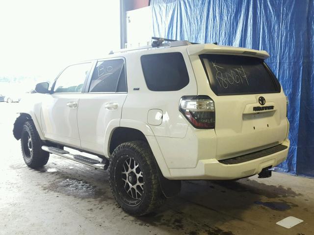 JTEBU5JR7G5353027 - 2016 TOYOTA 4RUNNER SR WHITE photo 3