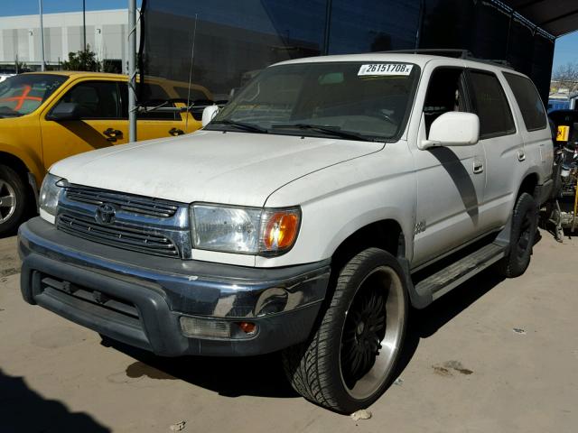 JT3GN86R920241471 - 2002 TOYOTA 4RUNNER SR WHITE photo 2