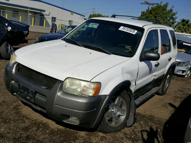 1FMCU93184KA42013 - 2004 FORD ESCAPE XLT WHITE photo 2