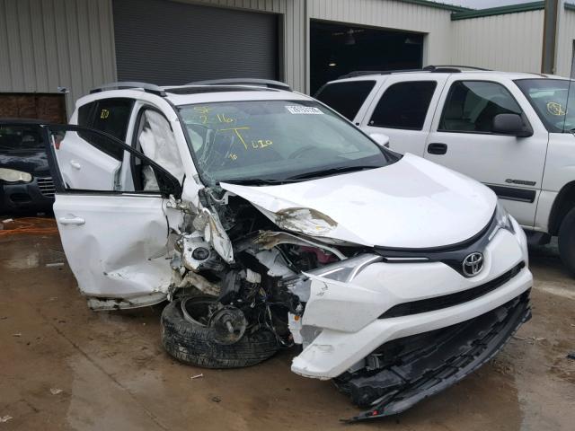 2T3RFREVXGW534854 - 2016 TOYOTA RAV4 XLE WHITE photo 1