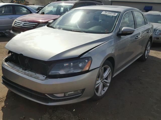 1VWBM7A33CC051460 - 2012 VOLKSWAGEN PASSAT SE SILVER photo 2