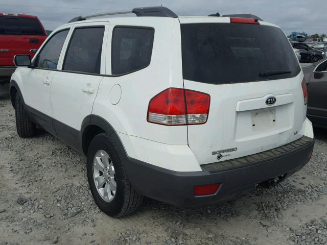 KNDJJ741595038109 - 2009 KIA BORREGO LX WHITE photo 3