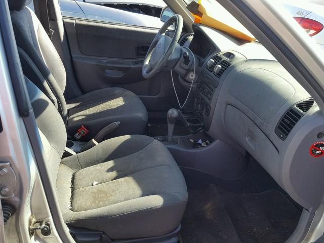 KMHCG45C03U478673 - 2003 HYUNDAI ACCENT GL SILVER photo 5