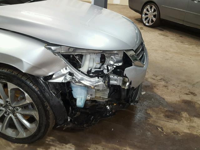 1HGCR2F50DA218359 - 2013 HONDA ACCORD SPO SILVER photo 9