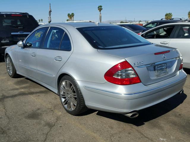 WDBUF56X07B060780 - 2007 MERCEDES-BENZ E 350 SILVER photo 3