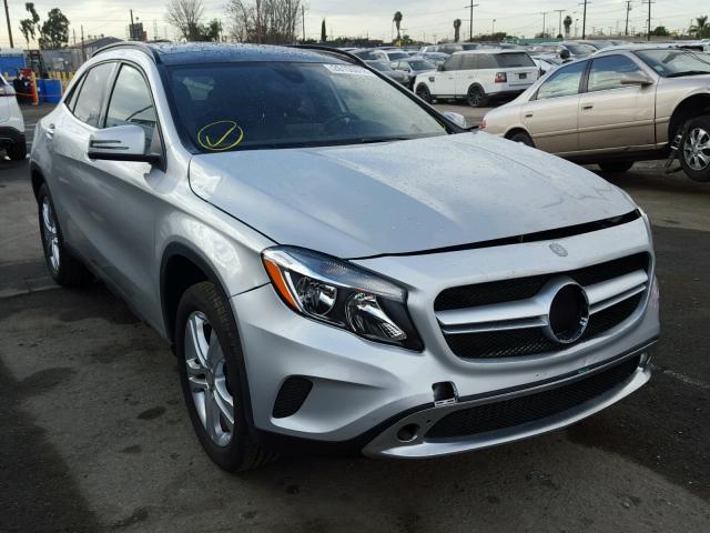 WDCTG4GB8HJ337930 - 2017 MERCEDES-BENZ GLA 250 4M SILVER photo 1