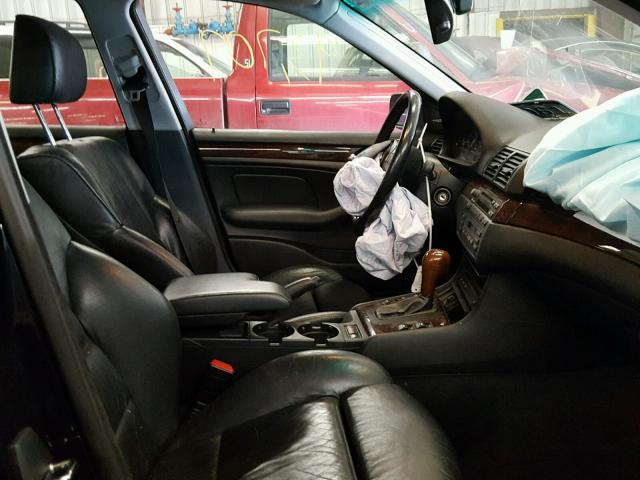 WBAAW33431ET40781 - 2001 BMW 325 IT BLUE photo 5