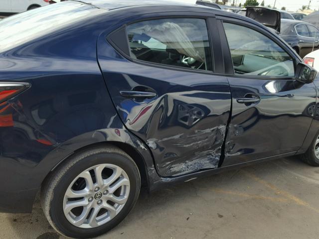 3MYDLBZV1GY110785 - 2016 TOYOTA SCION IA BLUE photo 9