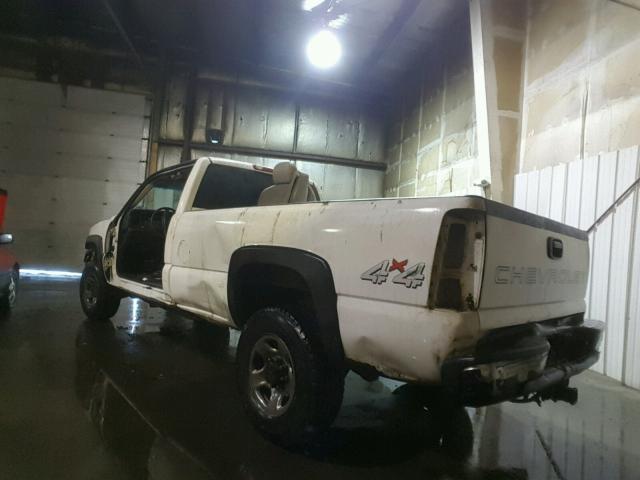 1GCHK29U34E308772 - 2004 CHEVROLET SILVERADO WHITE photo 3