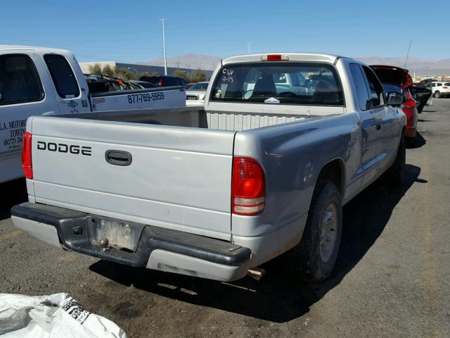 1B7GL22X5YS519587 - 2000 DODGE DAKOTA GRAY photo 4