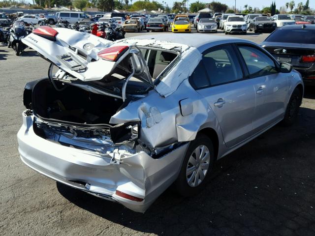 3VW1K7AJ8FM256677 - 2015 VOLKSWAGEN JETTA BASE SILVER photo 4