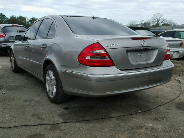 WDBUF65J63X106080 - 2003 MERCEDES-BENZ E 320 SILVER photo 3