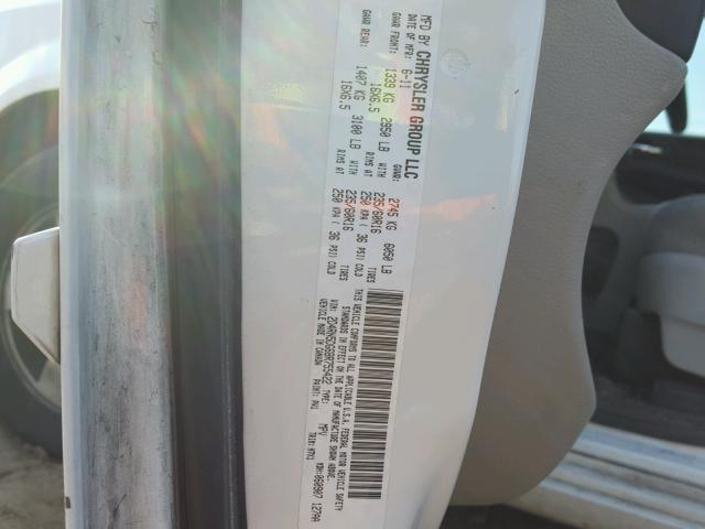 2D4RN5DG6BR755422 - 2011 DODGE GRAND CARA WHITE photo 10