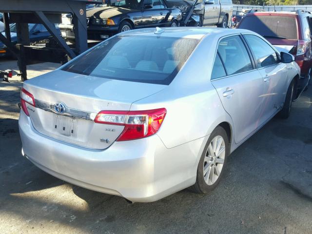 4T1BD1FKXCU005016 - 2012 TOYOTA CAMRY HYBR SILVER photo 4