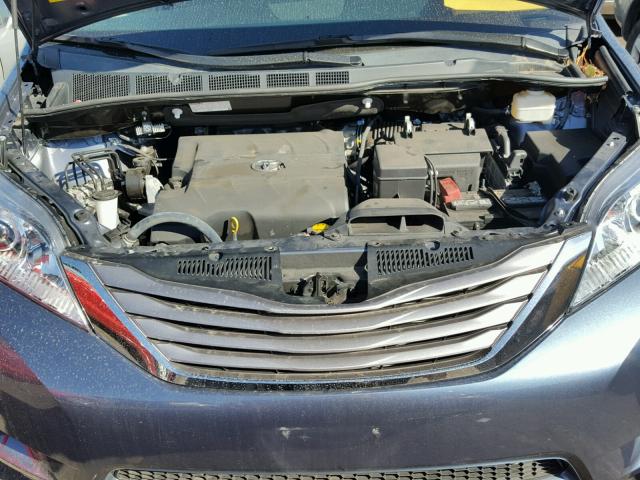 5TDYK3DCXGS700554 - 2016 TOYOTA SIENNA XLE BLUE photo 7