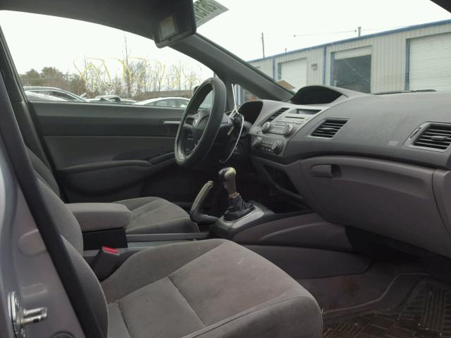 2HGFA15596H501329 - 2006 HONDA CIVIC LX SILVER photo 5