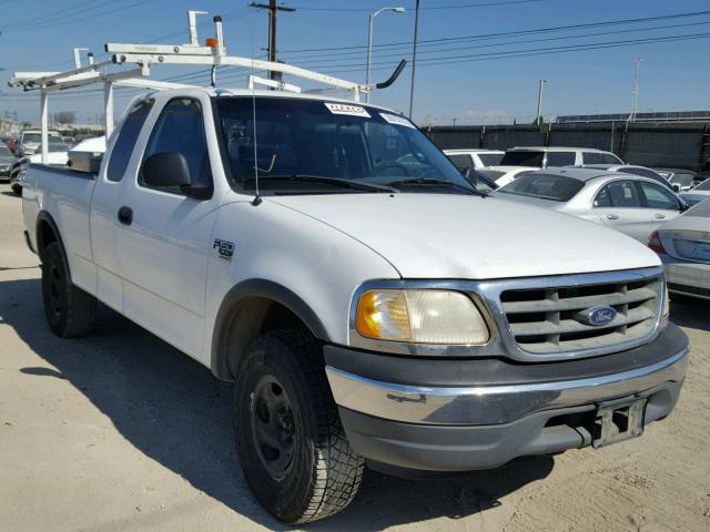 1FTRX18L4YNC26158 - 2000 FORD F150 WHITE photo 1