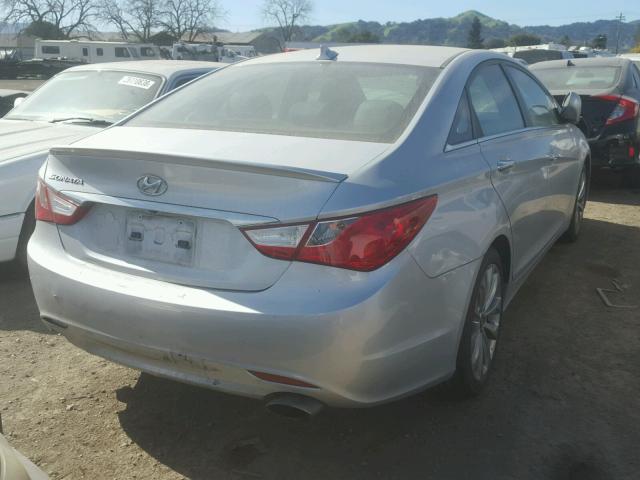 5NPEC4ACXCH475725 - 2012 HYUNDAI SONATA SE SILVER photo 4