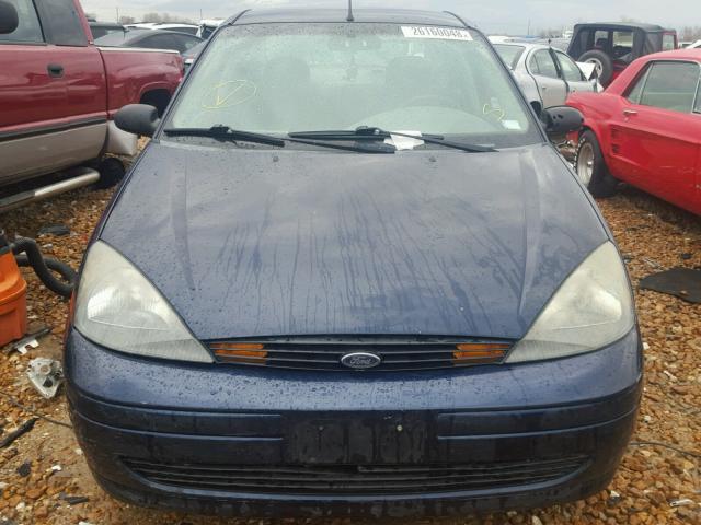 1FAFP33P03W257635 - 2003 FORD FOCUS LX BLUE photo 9