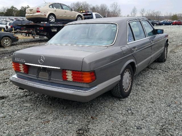 WDBCA39D7JA414033 - 1988 MERCEDES-BENZ 560 SEL GRAY photo 4