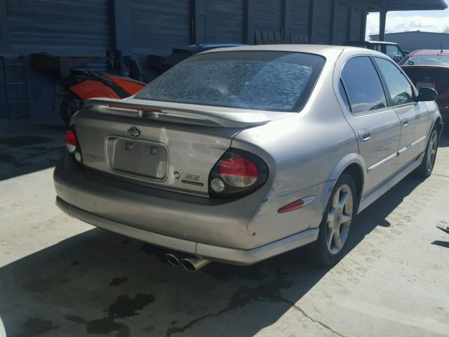 JN1CA31D21T828115 - 2001 NISSAN MAXIMA GXE SILVER photo 4