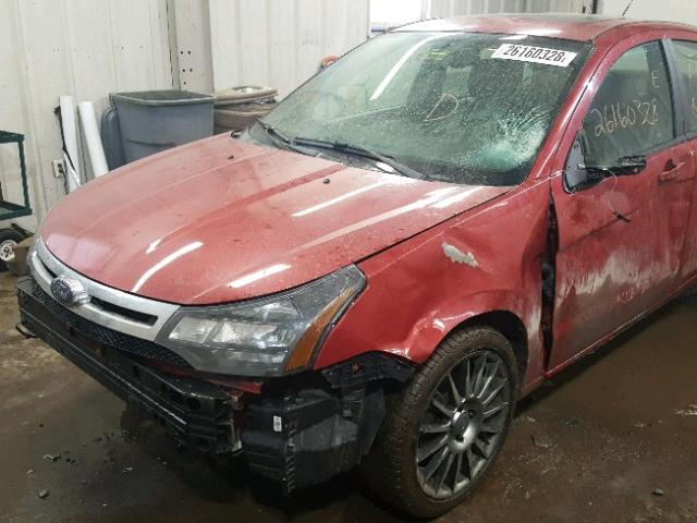 1FAHP36N39W106784 - 2009 FORD FOCUS SES RED photo 9