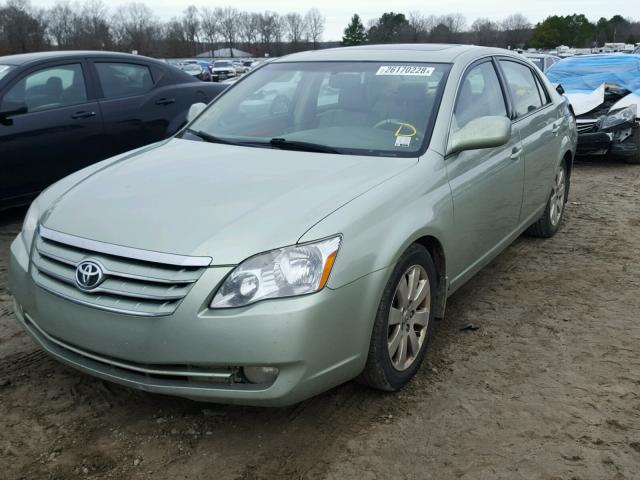 4T1BK36B67U199129 - 2007 TOYOTA AVALON XL GREEN photo 2