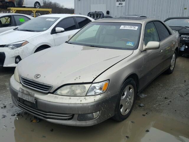 JT8BF28G1Y0261104 - 2000 LEXUS ES 300 GOLD photo 2