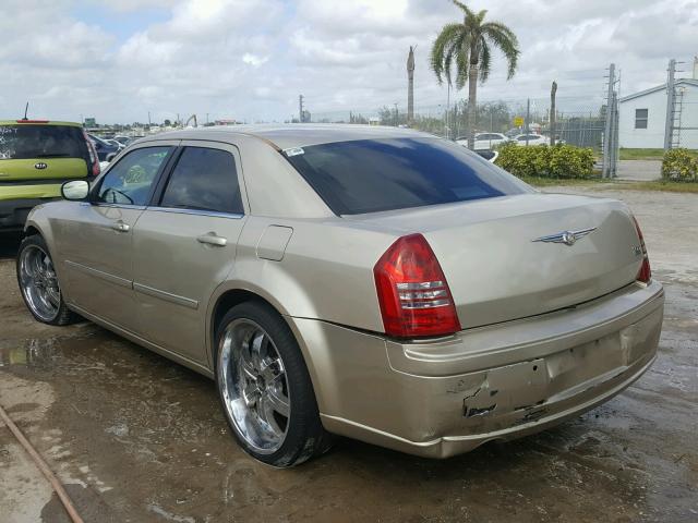 2C3KA53G46H165571 - 2006 CHRYSLER 300 TOURIN GOLD photo 3