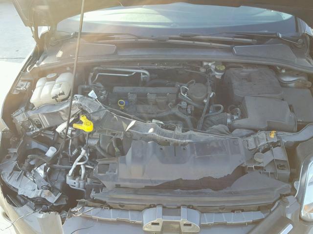 1FAHP3F25CL259648 - 2012 FORD FOCUS SE GRAY photo 7