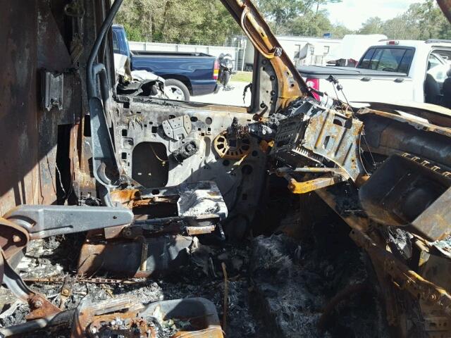 1FTNE1EW5BDA46963 - 2011 FORD ECONOLINE BURN photo 5