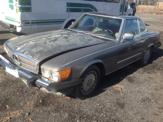 WDBBA48D6HA062978 - 1987 MERCEDES-BENZ 560SL GRAY photo 2