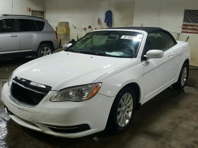 1C3BC2EB7BN615726 - 2011 CHRYSLER 200 TOURIN WHITE photo 2