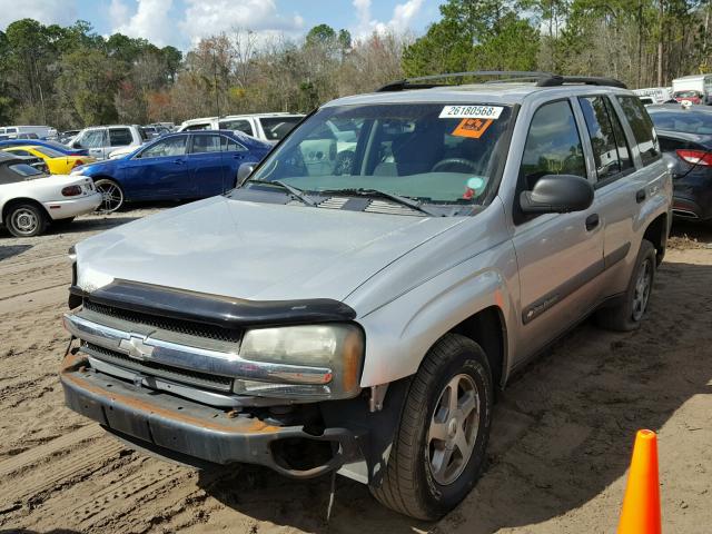 1GNDS13S642326529 - 2004 CHEVROLET TRAILBLAZE SILVER photo 2