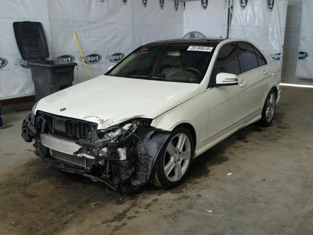 WDDGF8BB0BA503654 - 2011 MERCEDES-BENZ C 300 4MAT WHITE photo 2