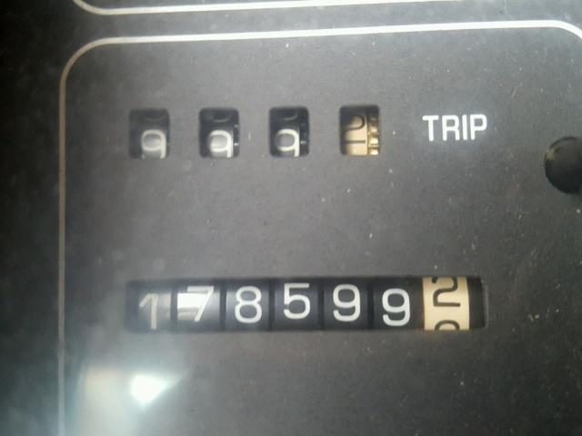 1G4BN52P7RR437273 - 1994 BUICK ROADMASTER GOLD photo 8