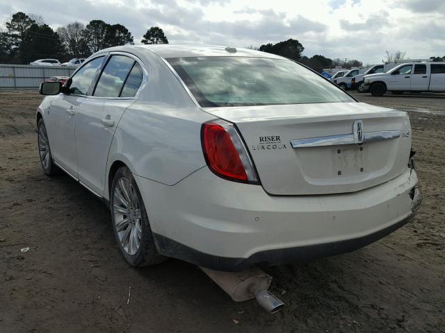 1LNHL9DR1CG805651 - 2012 LINCOLN MKS WHITE photo 3