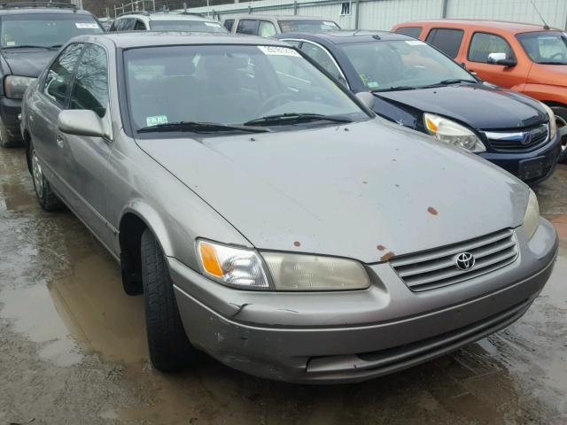 4T1BG22K5XU475205 - 1999 TOYOTA CAMRY CE GRAY photo 1