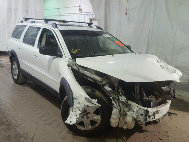 YV4SZ592561227720 - 2006 VOLVO XC70 WHITE photo 1