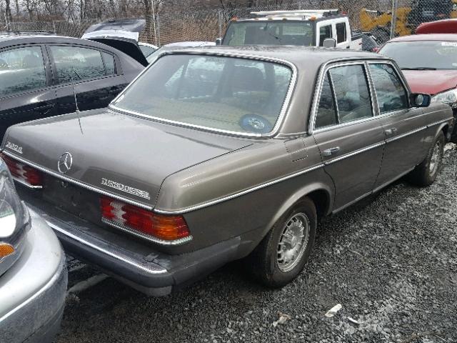 WDBAB33A6CB007451 - 1982 MERCEDES-BENZ 300 DT BROWN photo 4