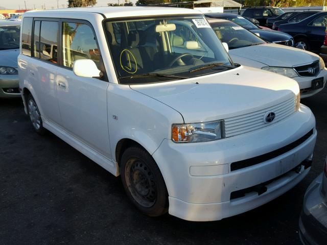 JTLKT334764080483 - 2006 TOYOTA SCION XB WHITE photo 1