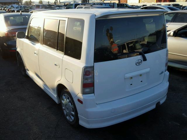 JTLKT334764080483 - 2006 TOYOTA SCION XB WHITE photo 3