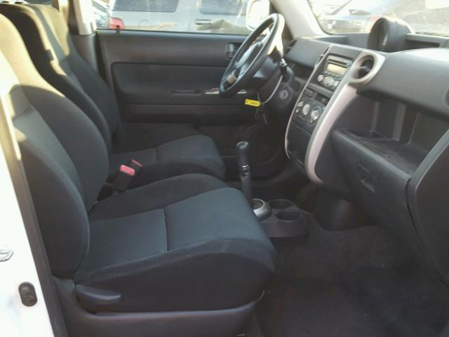 JTLKT334764080483 - 2006 TOYOTA SCION XB 白色 照片 5