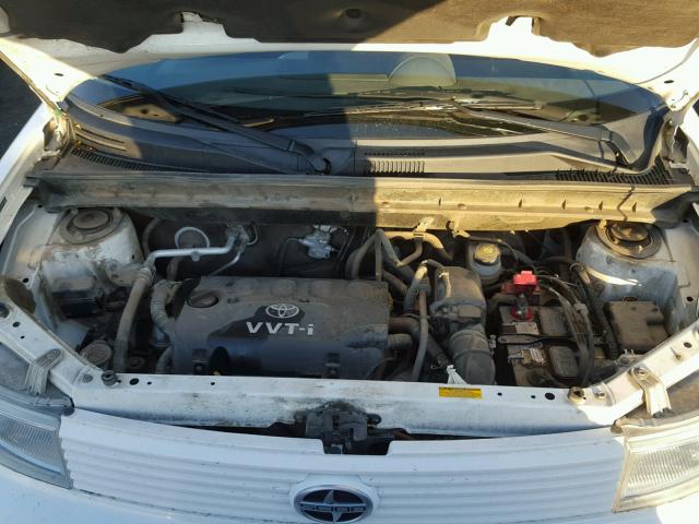 JTLKT334764080483 - 2006 TOYOTA SCION XB WHITE photo 7