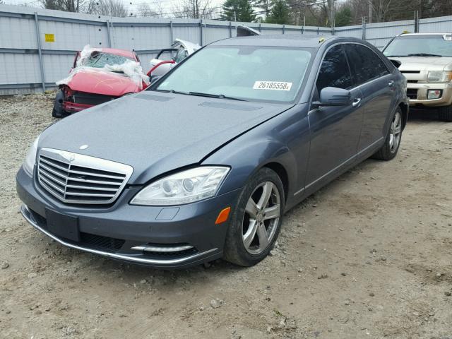 WDDNG8GB7AA312664 - 2010 MERCEDES-BENZ S 550 4MAT GRAY photo 2