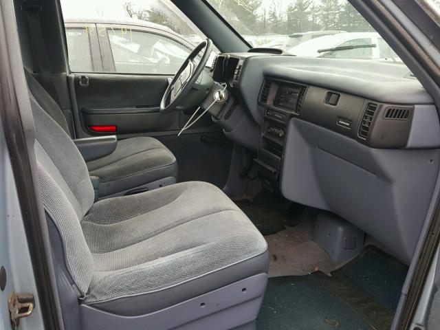 1B4GH4431NX288822 - 1992 DODGE GRAND CARA BLUE photo 5