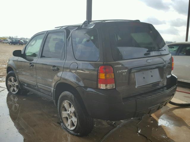 1FMYU03Z87KA04003 - 2007 FORD ESCAPE XLT GRAY photo 3